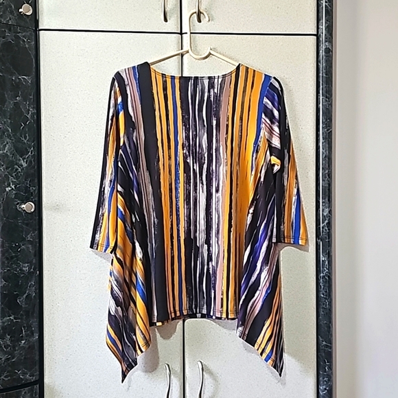 Kozan Women's Striped Abstract Oversized Tunic Top, XS - Picture 7 of 7